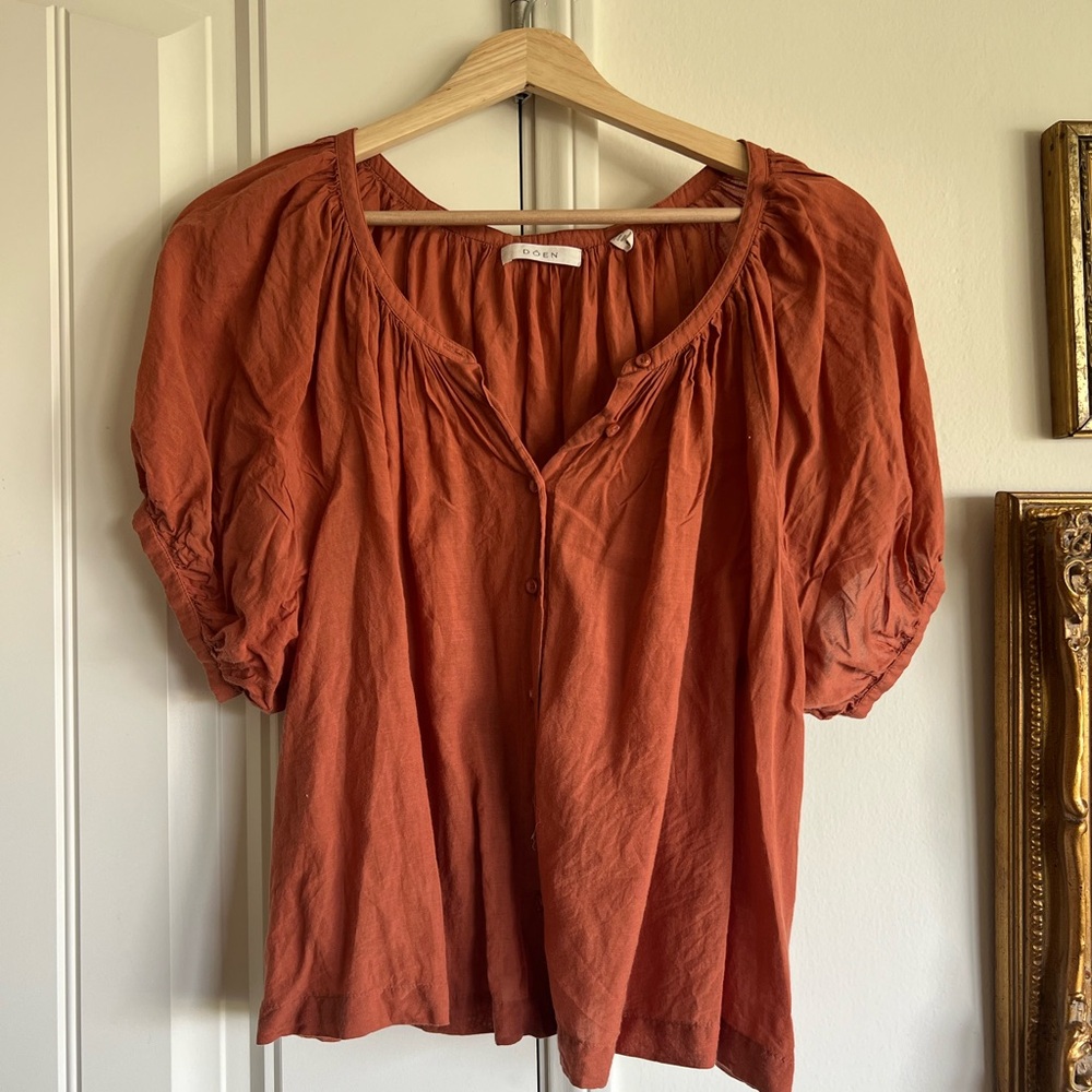 Doen June Top in Tierra